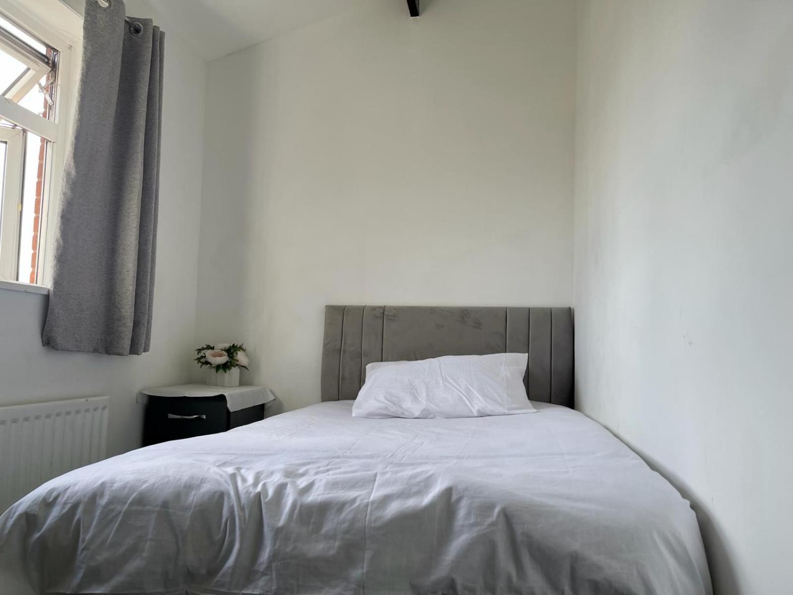 Homestays-Close To Coventry City And University I Free Parking I Wi-Fi מראה חיצוני תמונה
