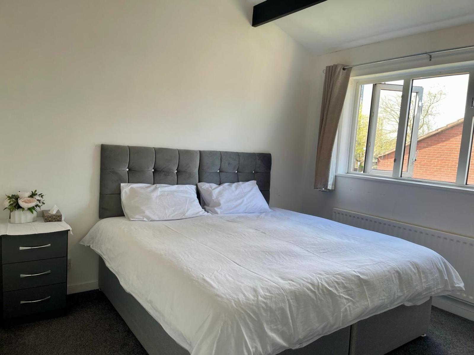 Homestays-Close To Coventry City And University I Free Parking I Wi-Fi מראה חיצוני תמונה