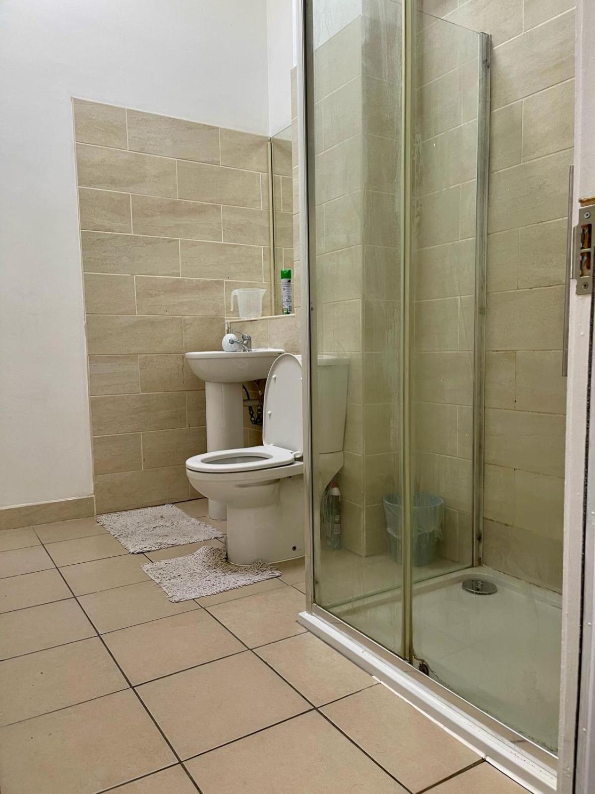 Homestays-Close To Coventry City And University I Free Parking I Wi-Fi מראה חיצוני תמונה