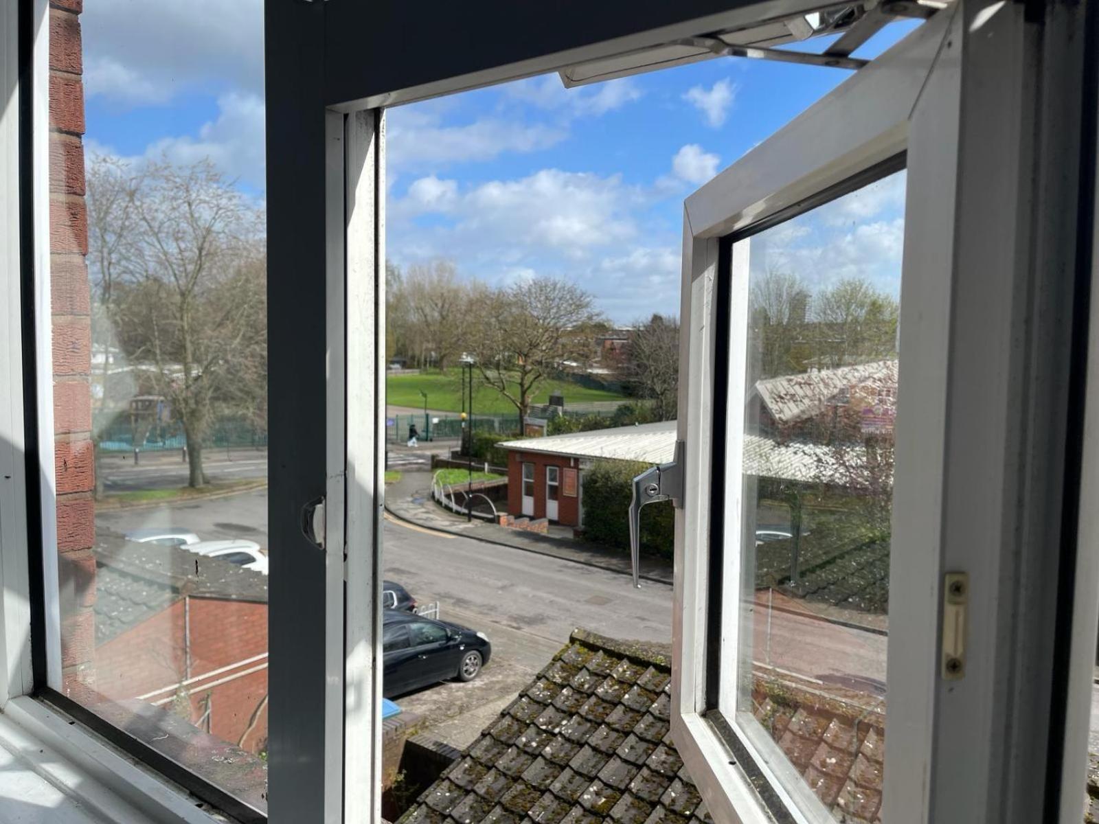Homestays-Close To Coventry City And University I Free Parking I Wi-Fi מראה חיצוני תמונה