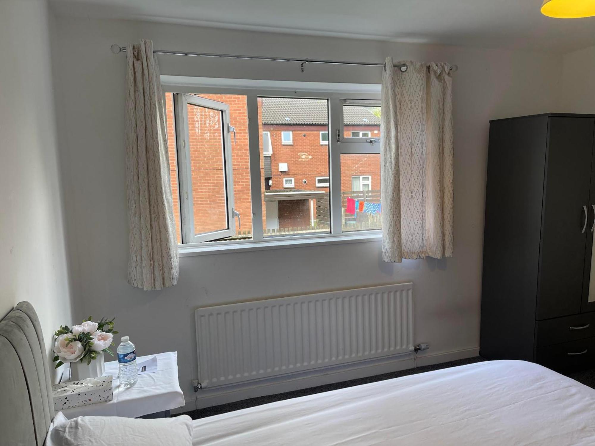 Homestays-Close To Coventry City And University I Free Parking I Wi-Fi מראה חיצוני תמונה